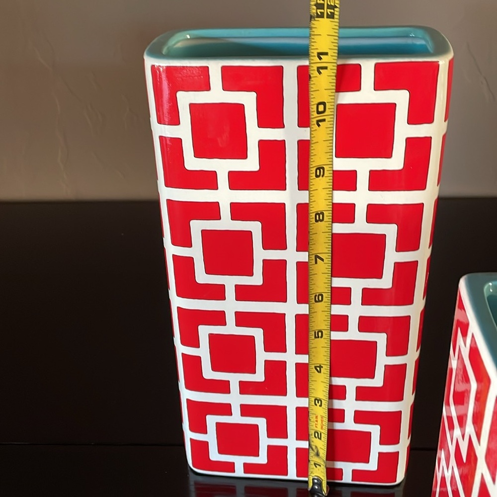Decorative Contemporary Design Containers - Picture 5 of 7